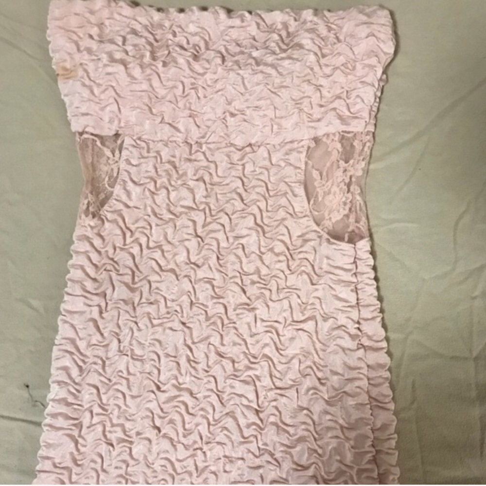 🤗strapless pink dress🤗